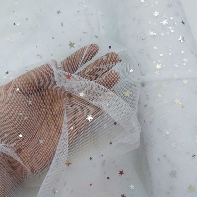 Tule estrelas branco