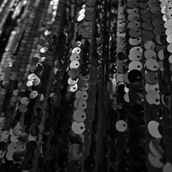 tecido de lantejoulas metálicas | preto