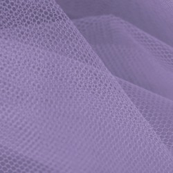 Tulle couleur lila au rouleau