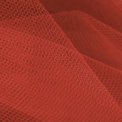 Tulle coloris rouge au rouleau