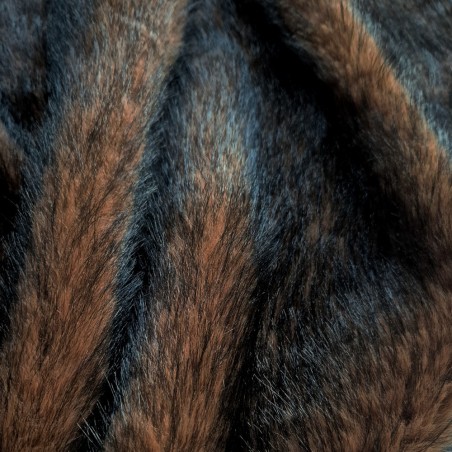 Pelo raposa castanho com pontas pretas